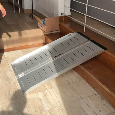 Rampa portátil de aluminio, accesibilidad y comodidad en movimiento